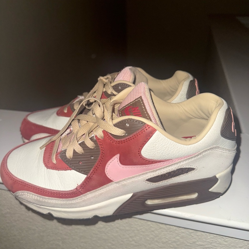 Airmax 90 Bacon. Gently worn